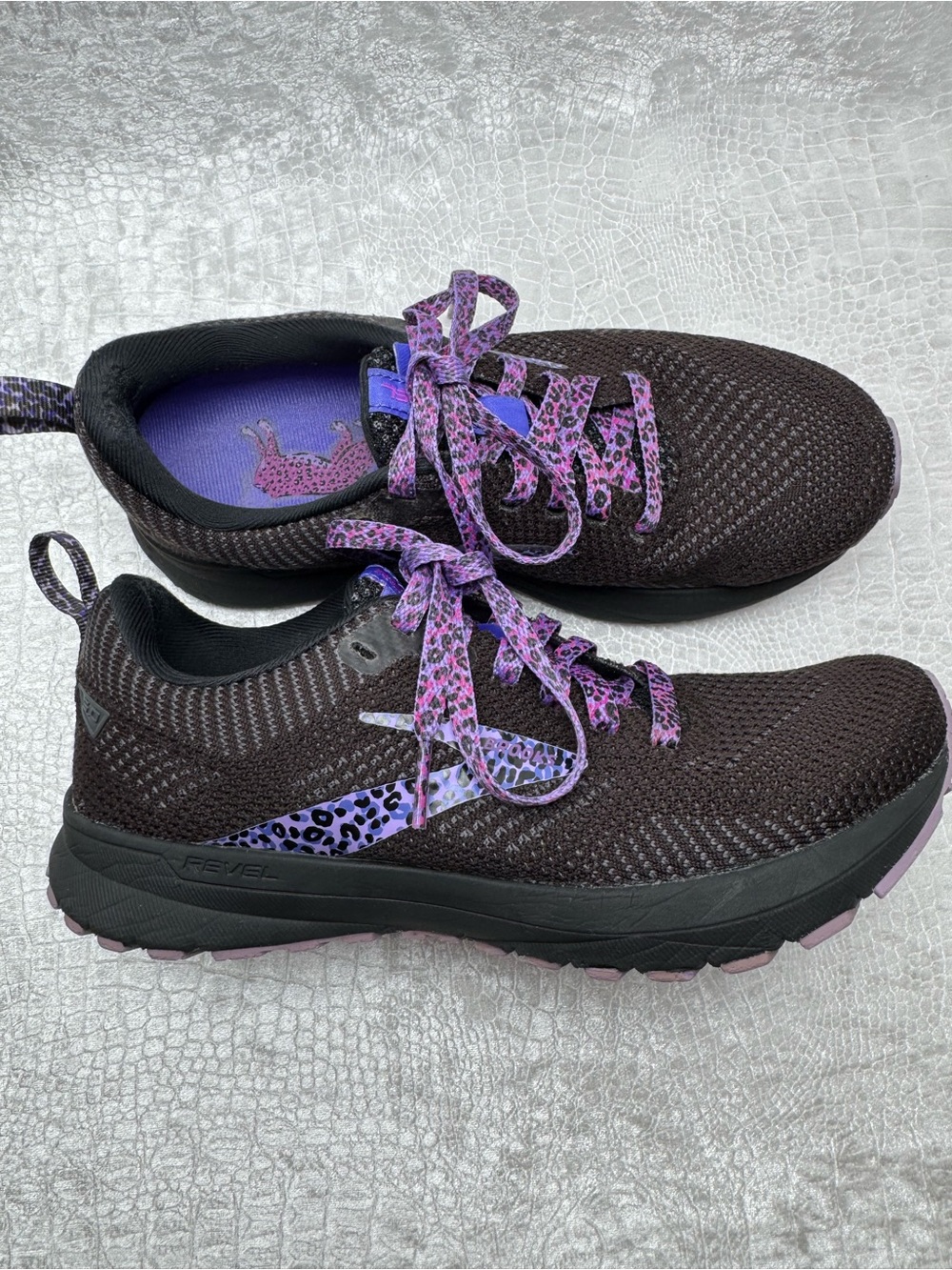 Brooks Women's Revel 5 Run Wild running shoes, Women’s size 6